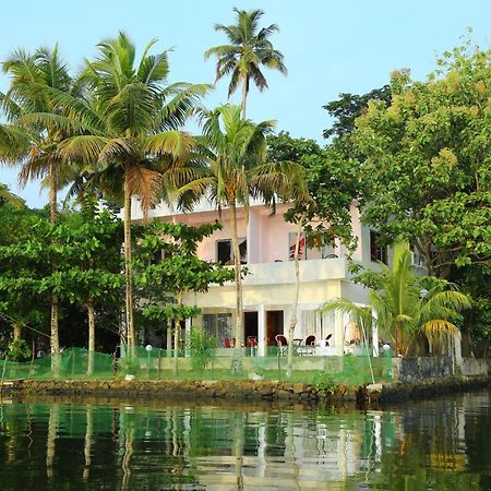 Orchid Lake View Homestay Alappuzha Экстерьер фото