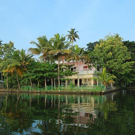 Orchid Lake View Homestay Alappuzha Экстерьер фото