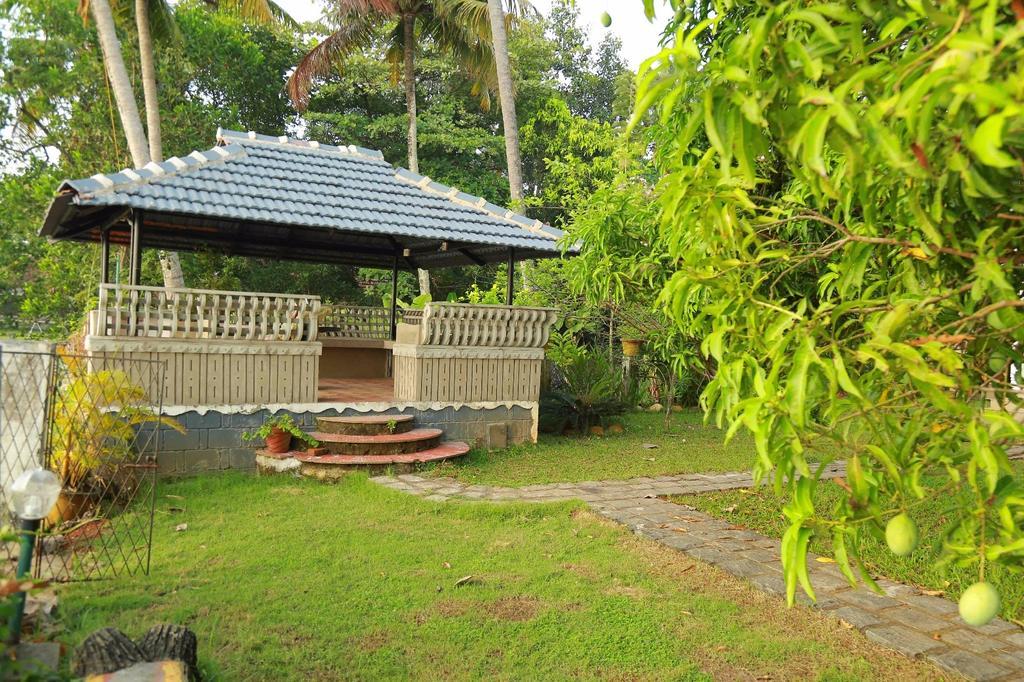 Orchid Lake View Homestay Alappuzha Экстерьер фото