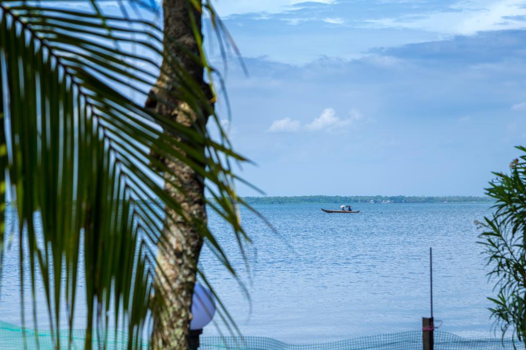 Orchid Lake View Homestay Alappuzha Экстерьер фото